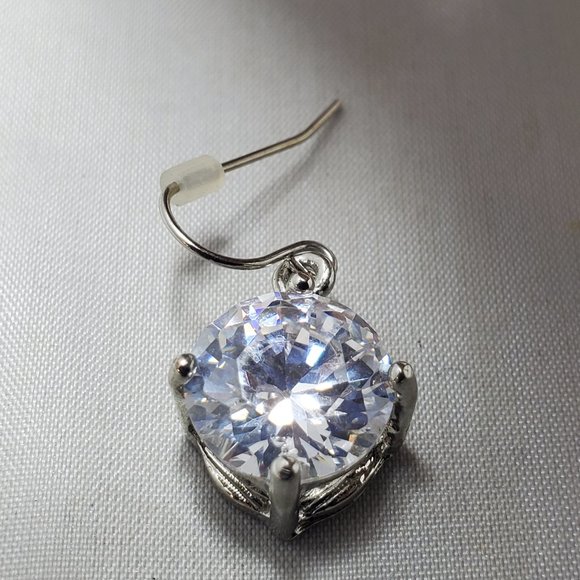 Isaac Mizrahi silver fishhook rhinestone stud earring - Picture 4 of 4